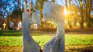 Read more about the article Quem cuida da manutenção do cemitério? Descubra!